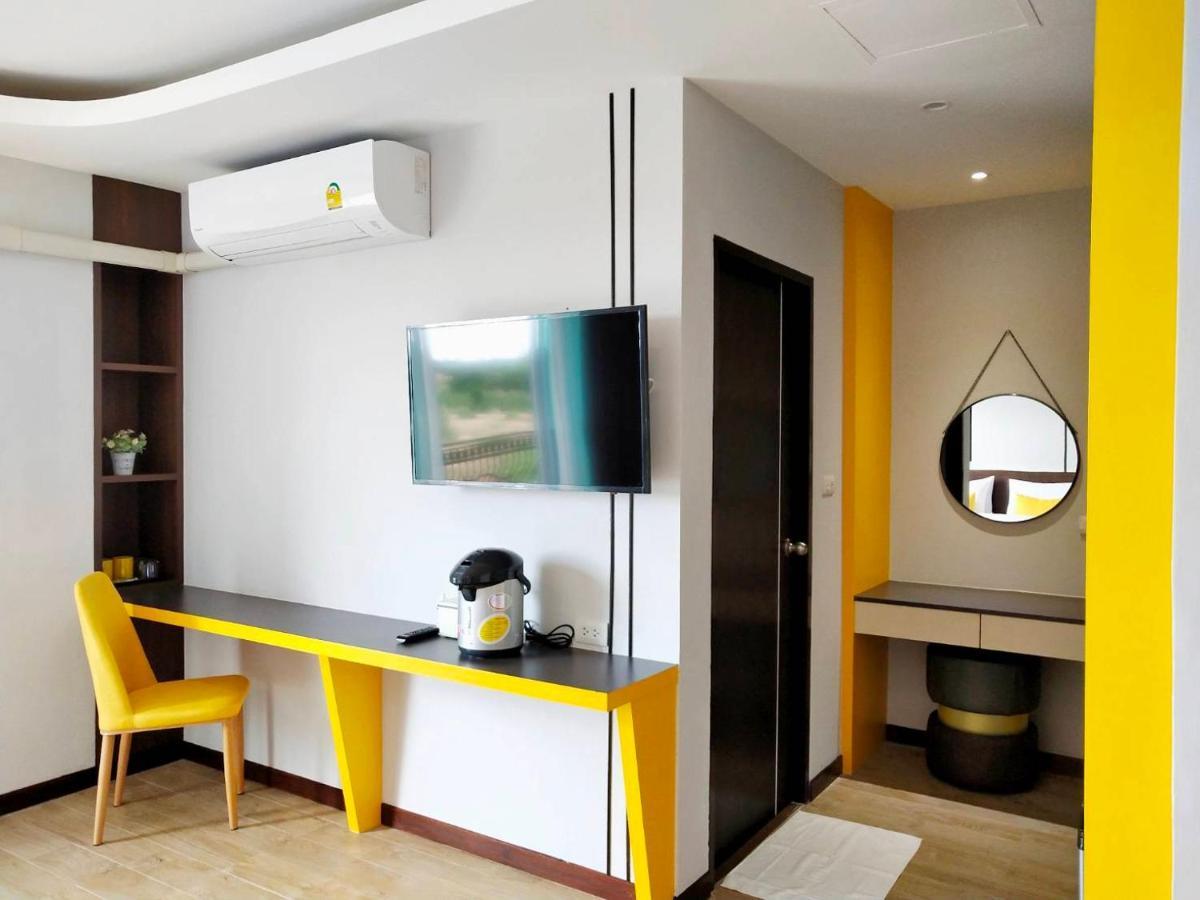 โคโค่ โฮเทล Koco Hotel Nakhonratchasima Dış mekan fotoğraf