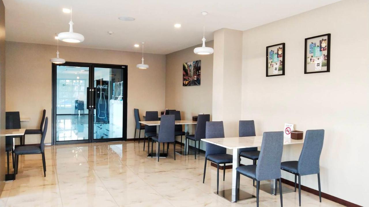 โคโค่ โฮเทล Koco Hotel Nakhonratchasima Dış mekan fotoğraf