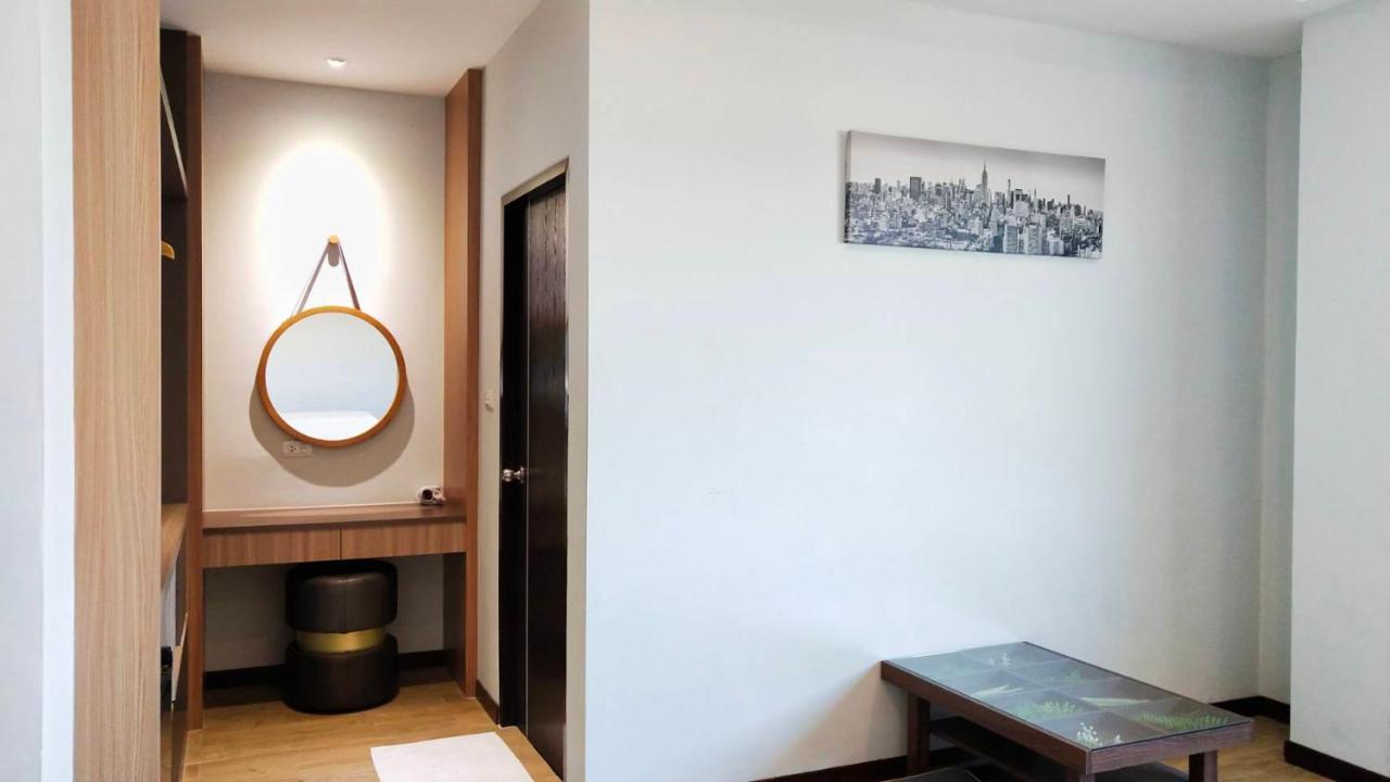 โคโค่ โฮเทล Koco Hotel Nakhonratchasima Dış mekan fotoğraf