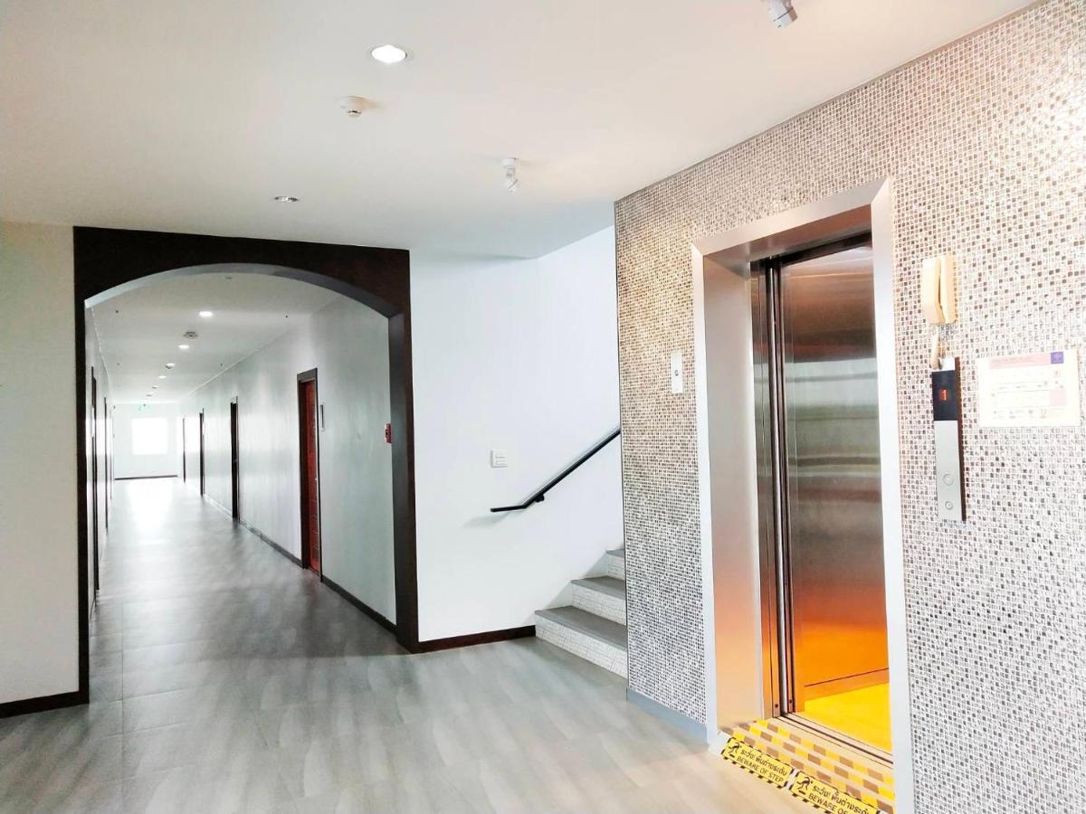 โคโค่ โฮเทล Koco Hotel Nakhonratchasima Dış mekan fotoğraf
