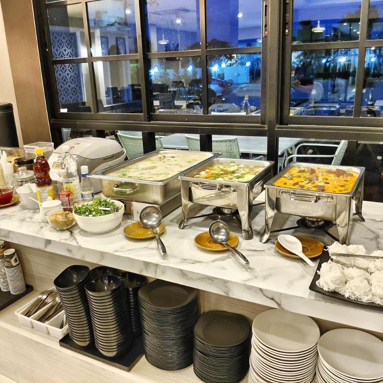 โคโค่ โฮเทล Koco Hotel Nakhonratchasima Dış mekan fotoğraf